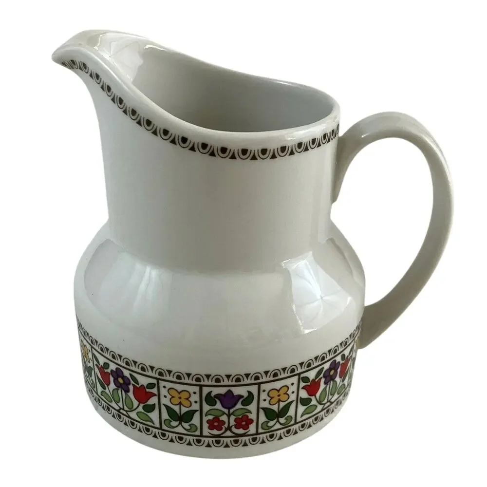 Royal Doulton decorative delightful kitchen